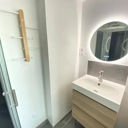 T5 Renove A 4 Min De La سا سيرْ سور مير